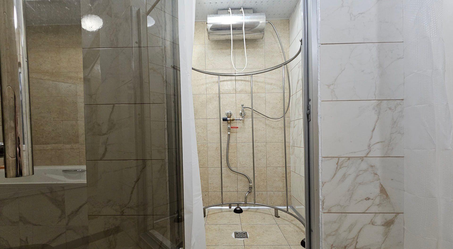 Швейцарський душ | Водні процедури